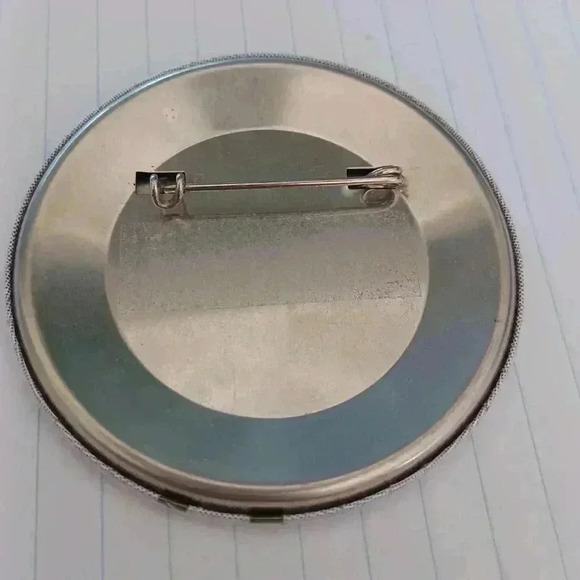 Via Rail Choo-Choo Club  Vintage Collectible Button Pin - Picture 4 of 6